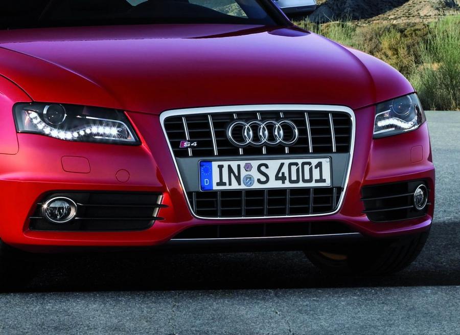 Детали экстерьера Audi S4 Sedan (B8, 8K) 2009 года  (WW) (фото 5 из 55)